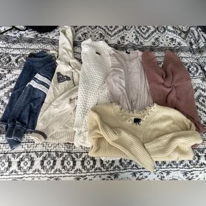 Womens sweater lot